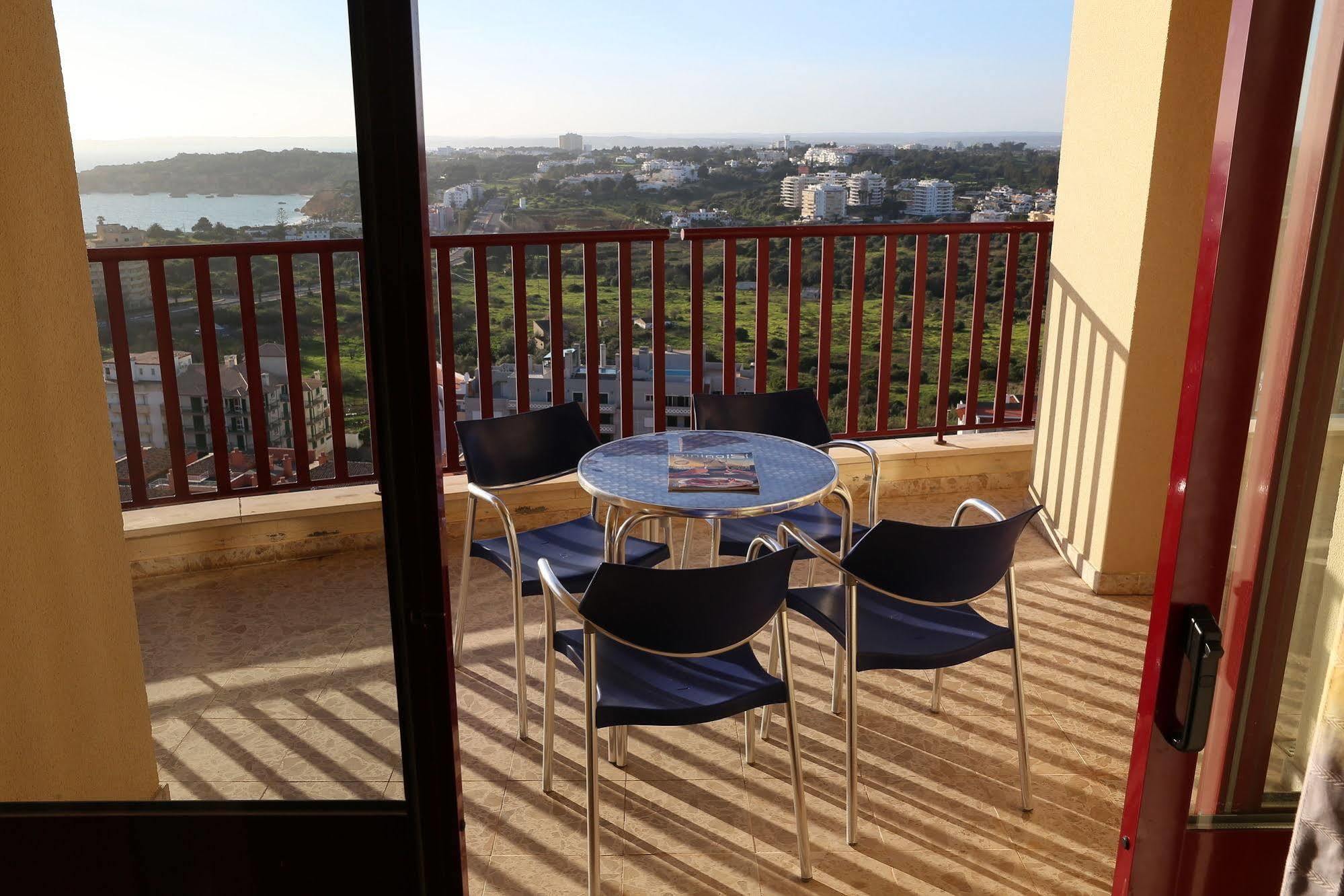 برايا دا روشا Clube Praia Mar Apartamentos Turisticos المظهر الخارجي الصورة