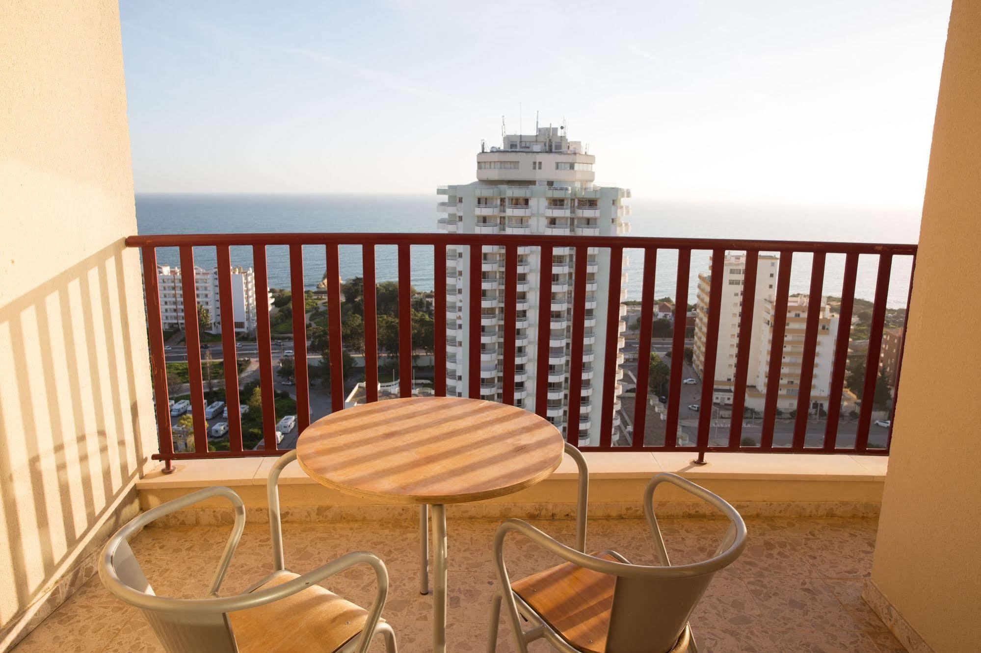 برايا دا روشا Clube Praia Mar Apartamentos Turisticos المظهر الخارجي الصورة